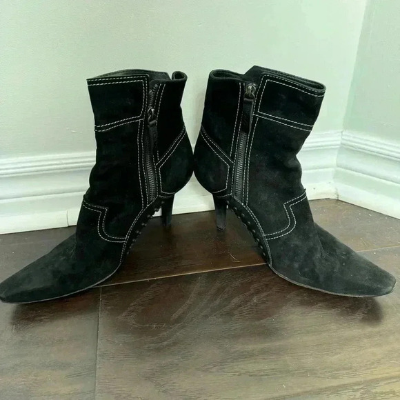 Tods suede ankle  booties 9.5 - Picture 3 of 9